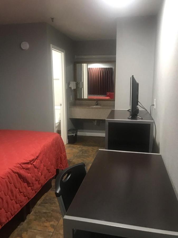 Red Crown Inn Dallas Dış mekan fotoğraf